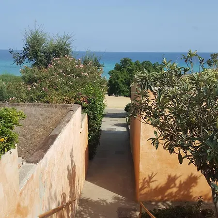 Free Beach Apartmán Monte Nai